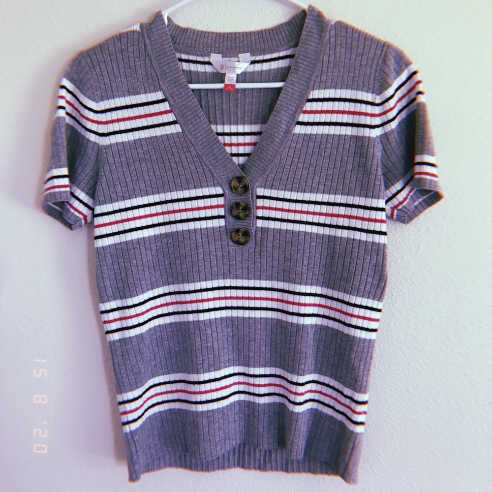Gray ribbed tshirt